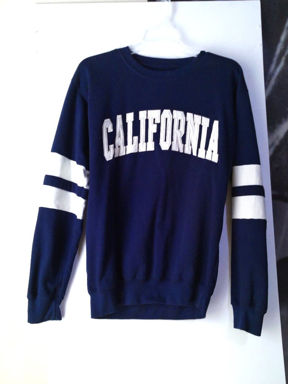 New York Popular — Navy "California" Varsity Crewneck Sweatshirt